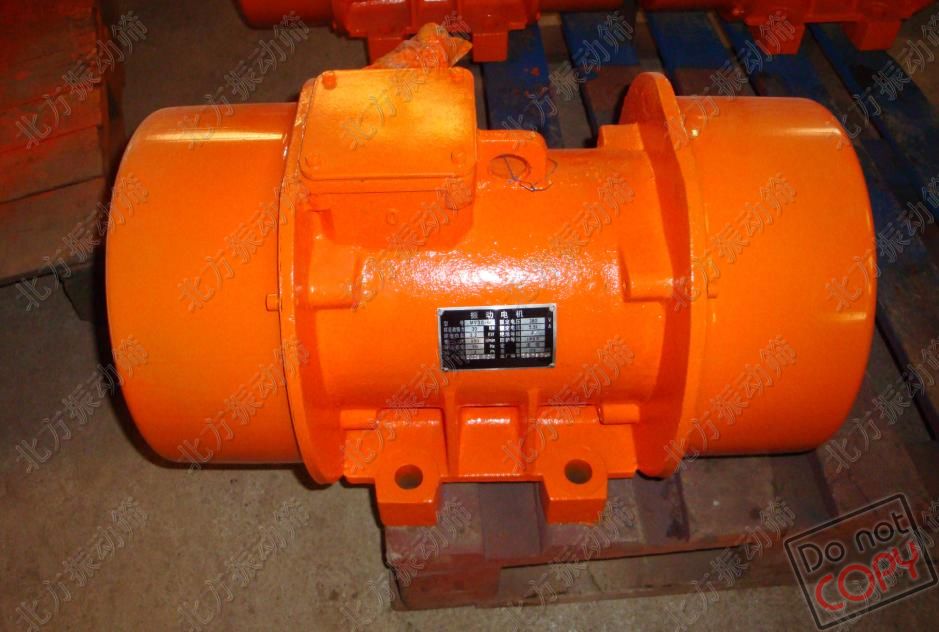 臥式振動電機(jī)